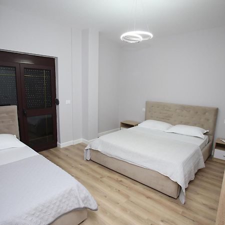 The Met Apartments Δυρράχιο Εξωτερικό φωτογραφία